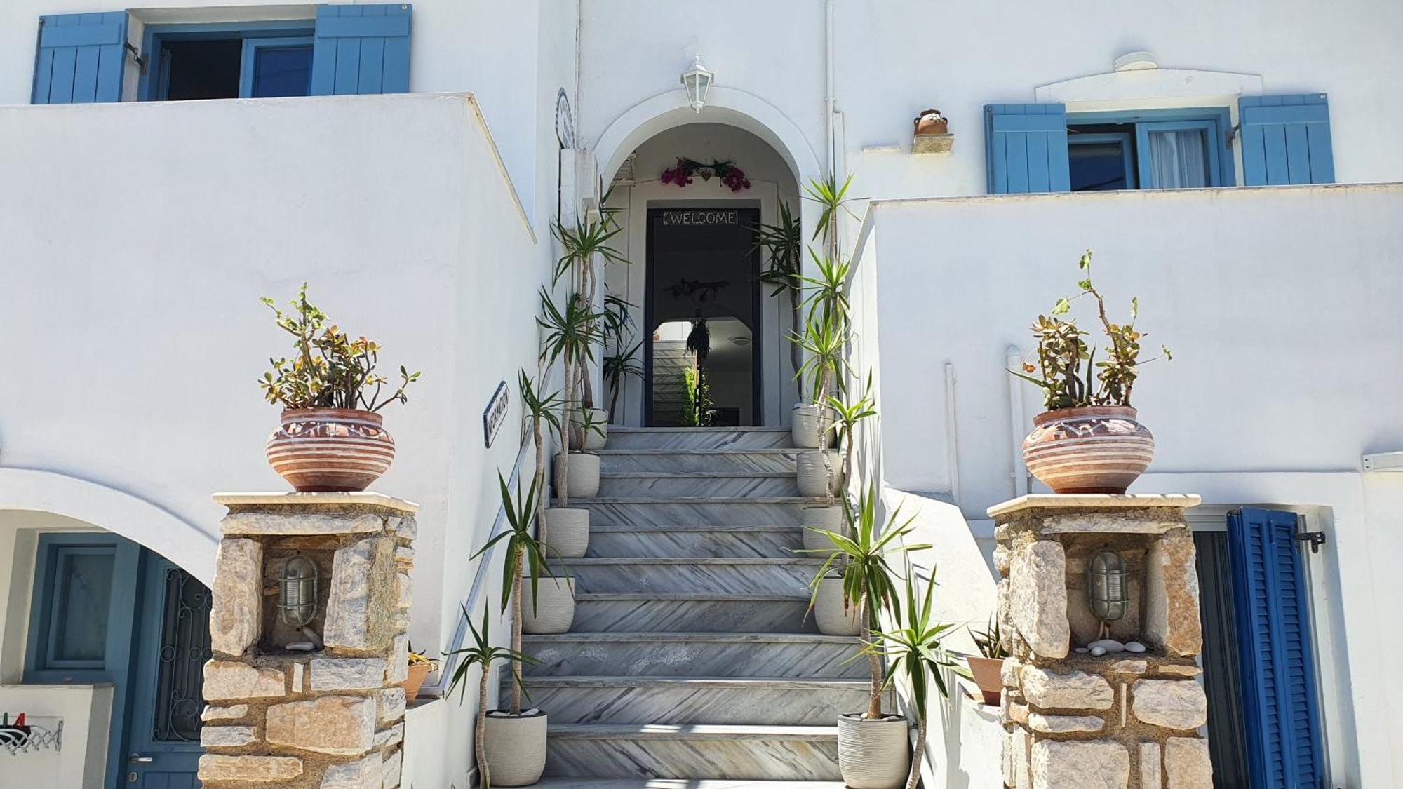 Augusta Studios & Apartments Naoussa Exterior foto